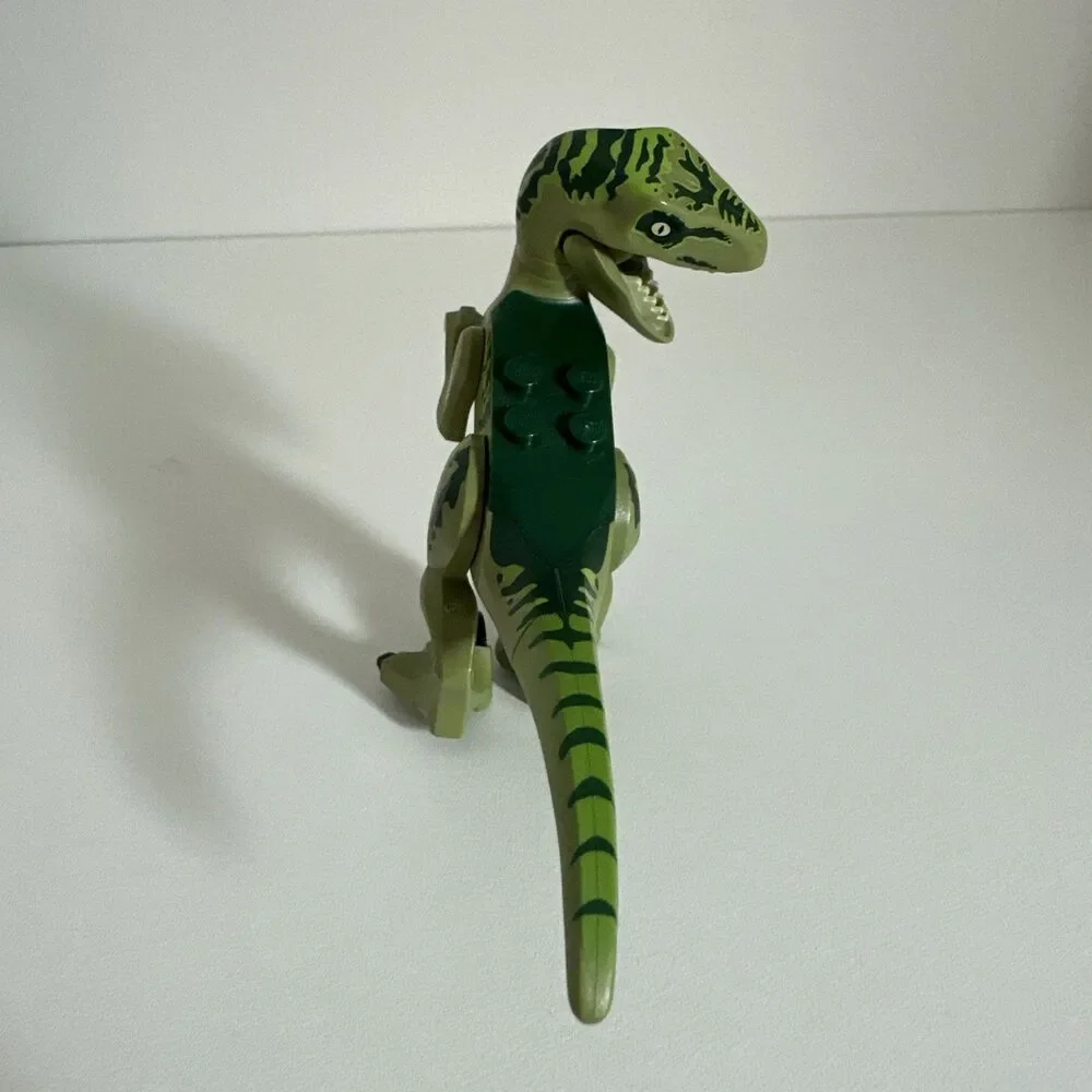 LEGO Dinosaur Green Raptor CHARLIE Velociraptor Jurassic World Minifigure 75920